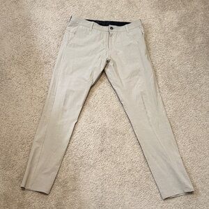 Vuori Men's Light Tan Chinos